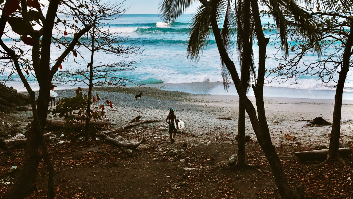 UN SURFTRIP AU COSTA RICA : L&rsquo;INOUBLIABLE VIRAGE À DEUX JOURS DU DÉPART